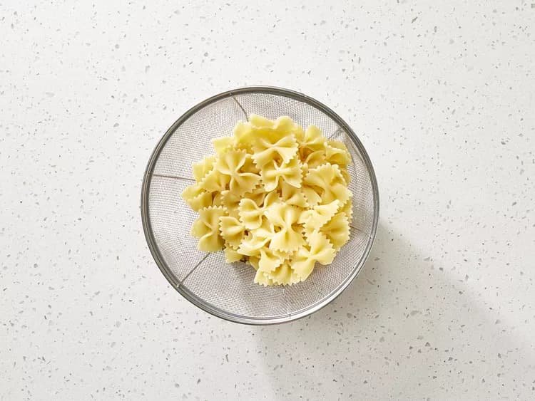 Chips de pasta farfalle2