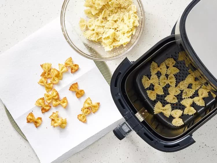 Chips de pasta farfalle5